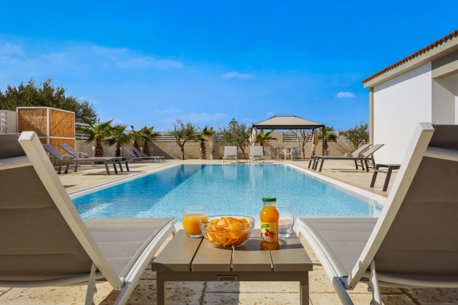 Villa Ucca Marina con Piscina 3 posti a 2km dal mare