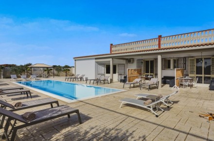 Villa Ucca Marina con Piscina 4 posti a 2km dal mare
