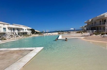 'Onde di Serenità' swimming pool Apartment