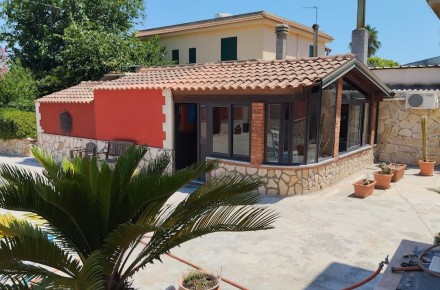 Villa alle Granelle 10 posti fronte mare